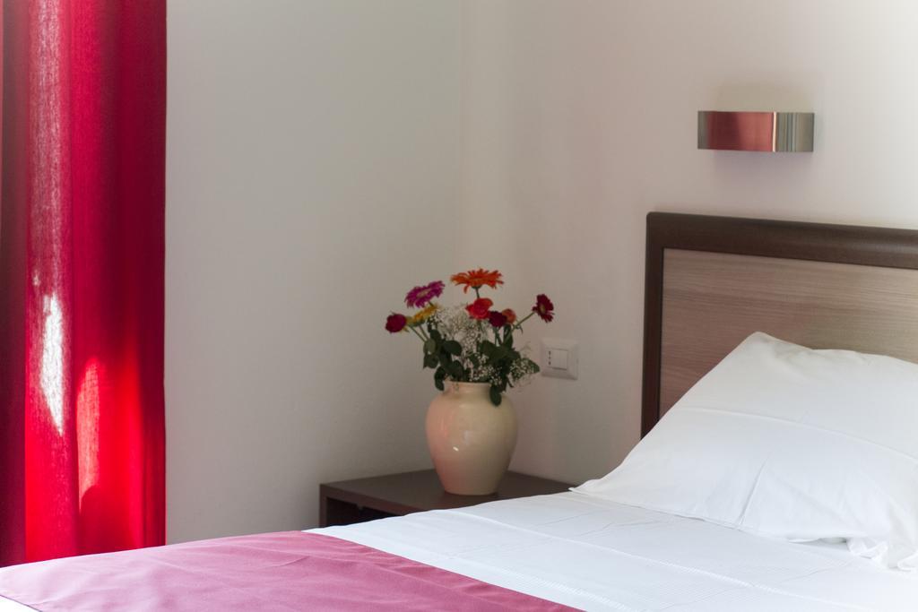 B&B Summertime Альгеро Экстерьер фото